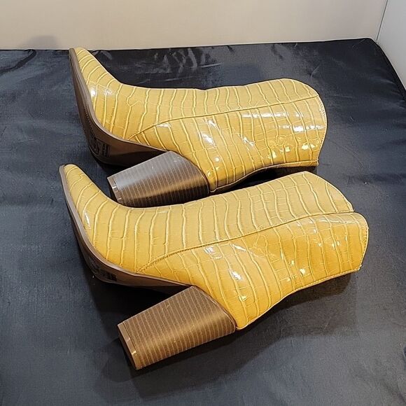 BRAND NEW QUPID POINTED TOE LEOPARD PRINT WOMEN"S BLOCK HEEL BOOT - Picture 9 of 13